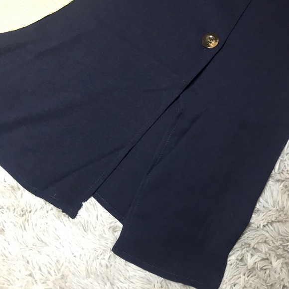 ONLY 1 left!!! Adorable asymmetrical dress. - Picture 5 of 5